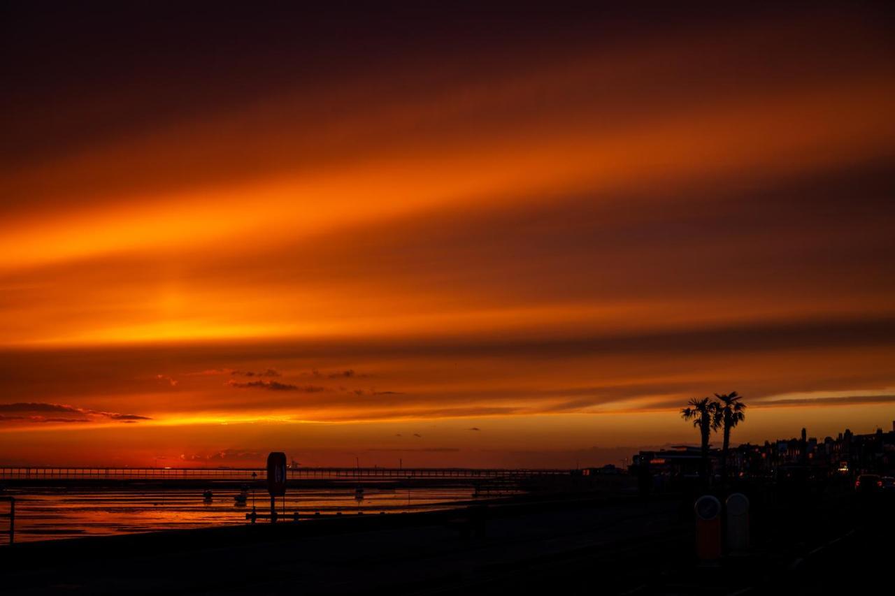 Roslin Beach Hotel Southend-on-Sea Extérieur photo