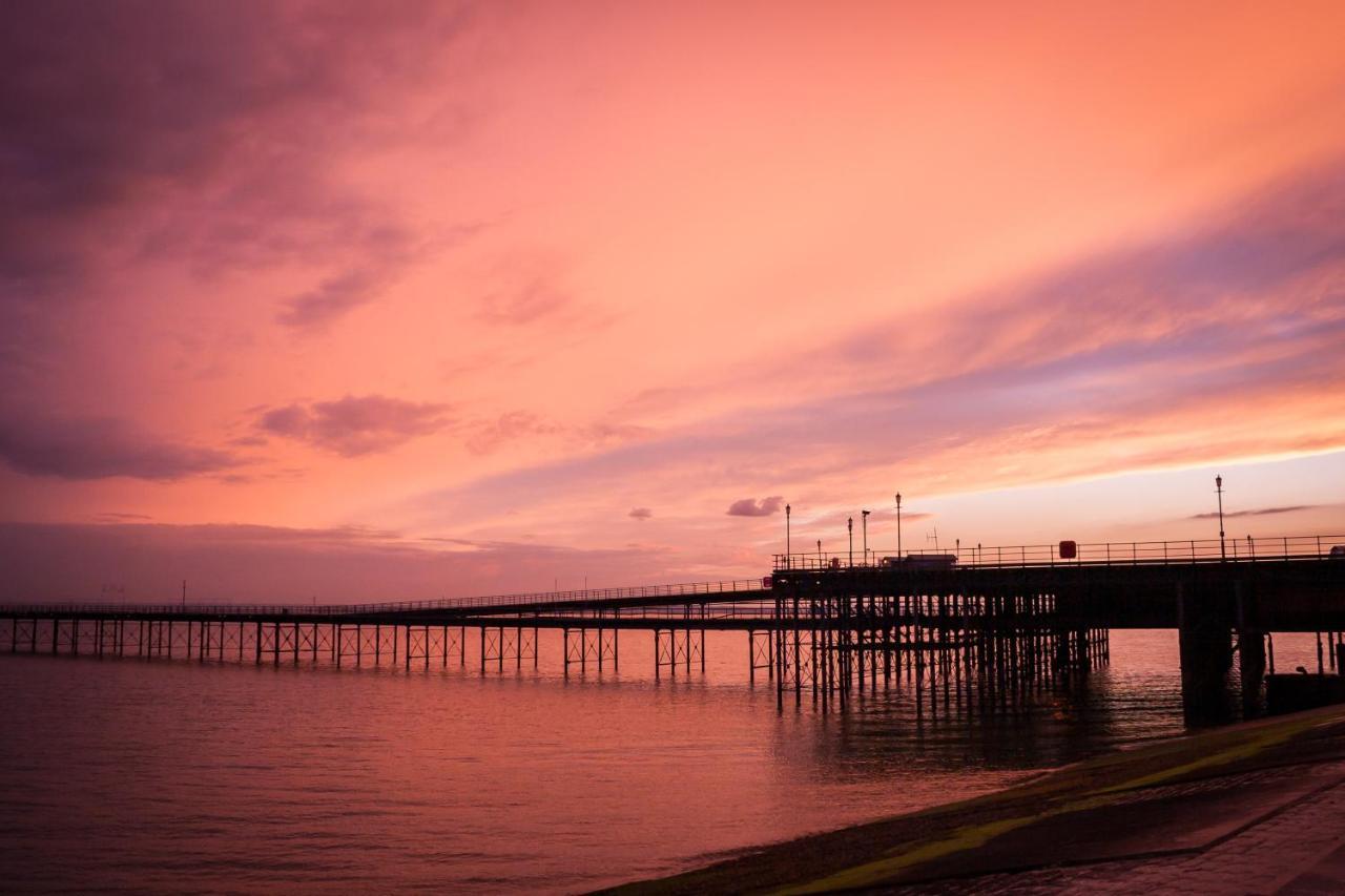 Roslin Beach Hotel Southend-on-Sea Extérieur photo